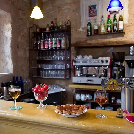 Hotel Le Crillon Murs (Vaucluse)