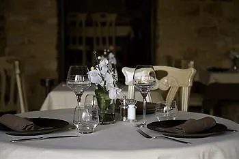 Le Crillon Hotel 3*