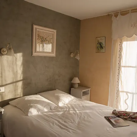Hotel Le Crillon 3*