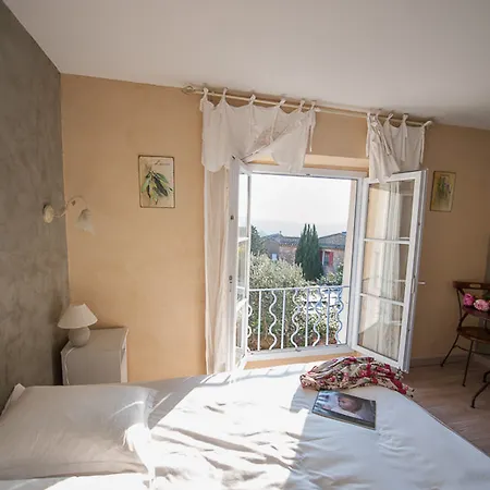 Hotel Le Crillon Murs (Vaucluse)