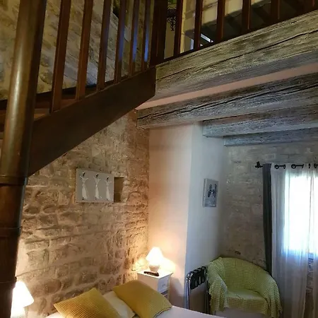 Le Crillon Hotel 3*